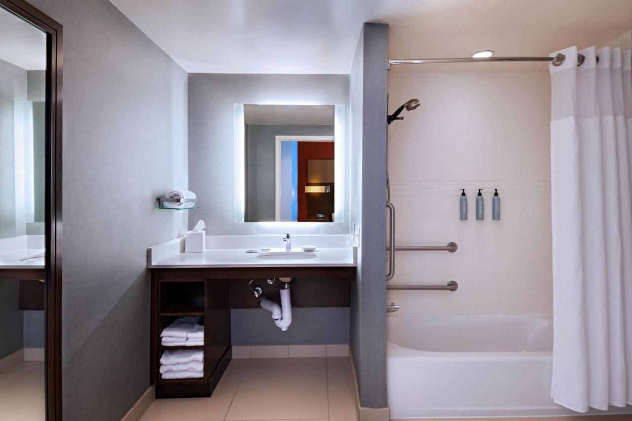 Residence Inn By Marriott Omaha Aksarben Village מראה חיצוני תמונה